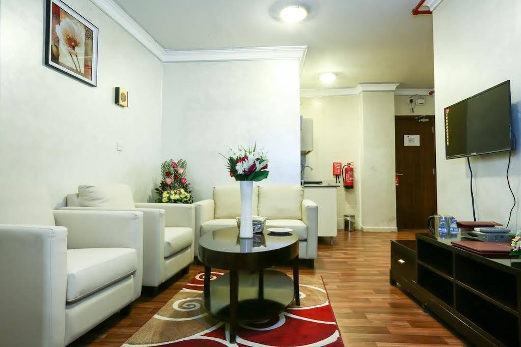 La Villa Suites Hotel Doha Exterior foto
