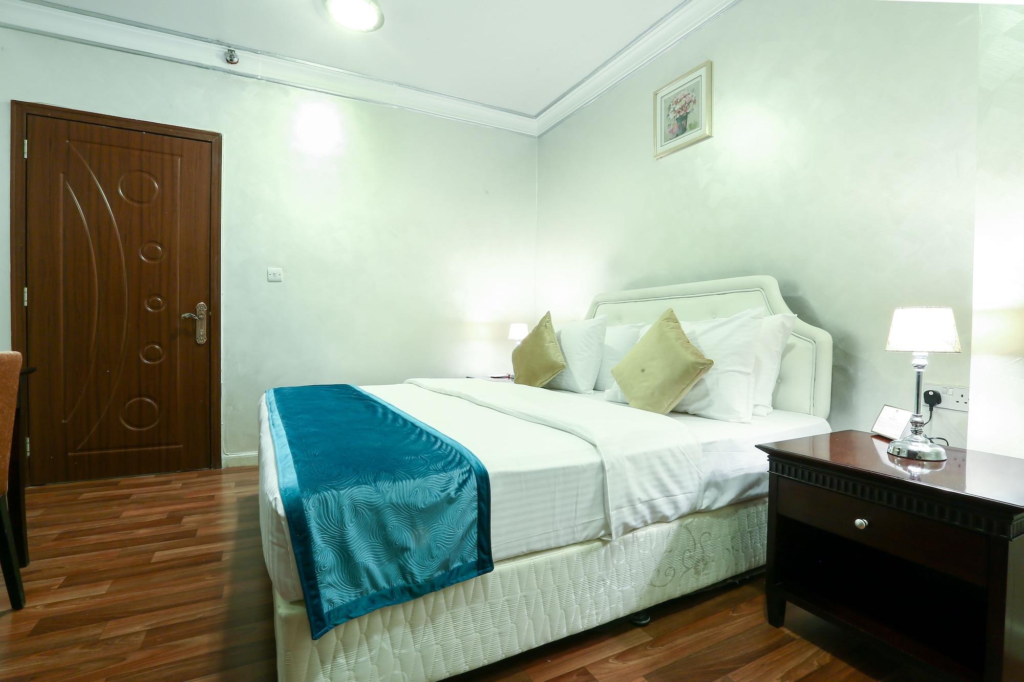La Villa Suites Hotel Doha Exterior foto