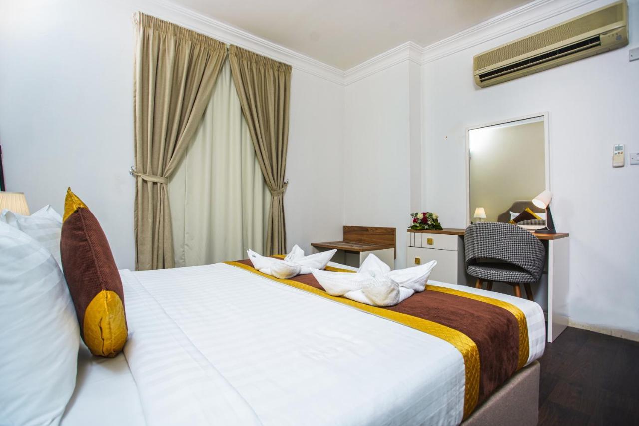 La Villa Suites Hotel Doha Exterior foto